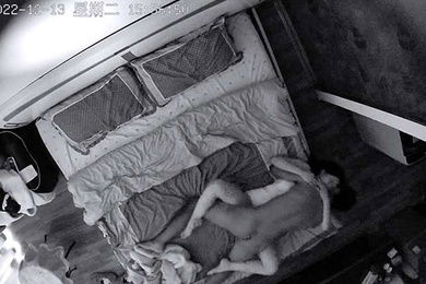 兄妹乱伦美女爽到叫表哥叫老公不一定是真的但是叫表哥肯定是